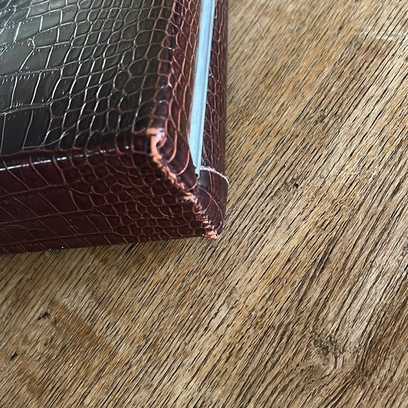 Vintage Crocodile Pattern Handbag - Picture 3 of 7